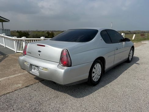 Used 2001 Chevrolet Monte Carlo LS image 5