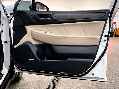 Used 2019 Subaru Outback 2.5i Limited image 22