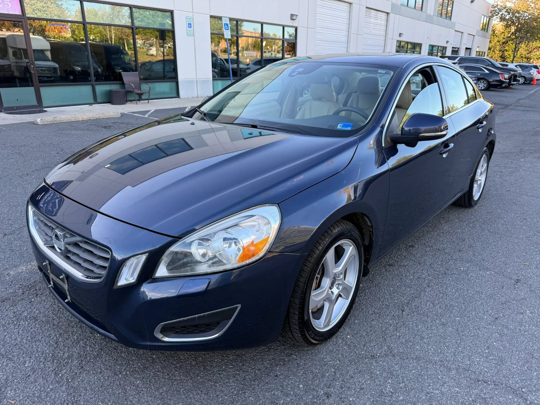 Used 2013 Volvo S60 T5 FWD image 11