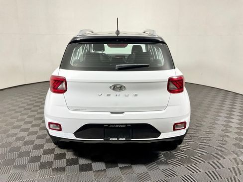 Used 2023 Hyundai Venue Limited w/ Cargo Package FWD image 14