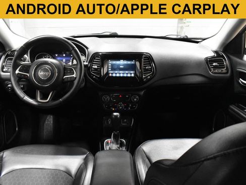 Used 2019 Jeep Compass Latitude FWD image 2