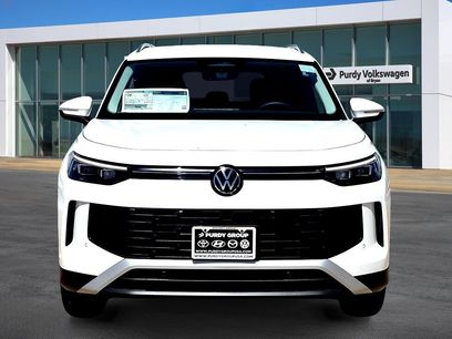 New 2026 Volkswagen Tiguan SE