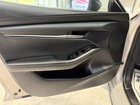 Used 2025 MAZDA MAZDA3 s image 34