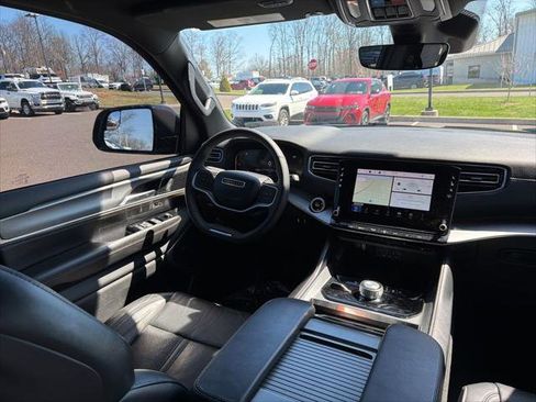 Certified 2024 Jeep Wagoneer Series II AWD/4WD image 13