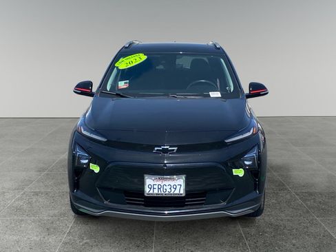 Used 2023 Chevrolet Bolt EUV Premier w/ Sun & Sound Package FWD image 8
