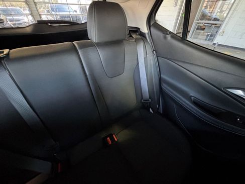 Used 2025 Buick Encore GX Preferred image 41