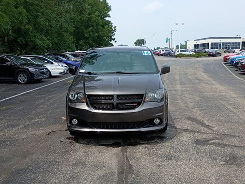 Used 2016 Dodge Grand Caravan SXT FWD image 8