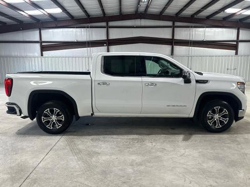 Used 2025 GMC Sierra 1500 SLT RWD image 6