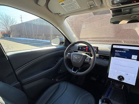 Used 2023 Ford Mustang Mach-E Premium image 12