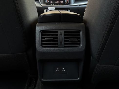 Used 2026 Nissan Rogue SV FWD image 13