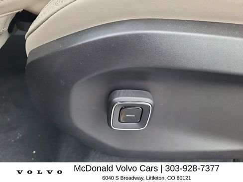 New 2025 Volvo EX90 Plus AWD/4WD image 12