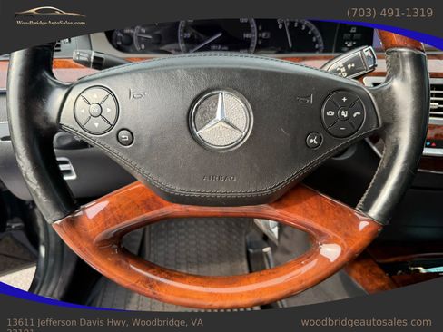Used 2011 Mercedes-Benz S 550 4MATIC image 19