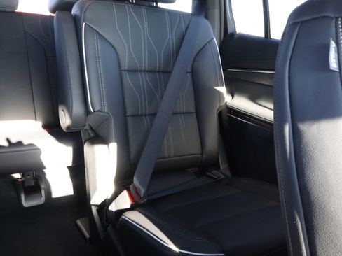 New 2026 Buick Enclave Avenir w/ Super Cruise Package image 12