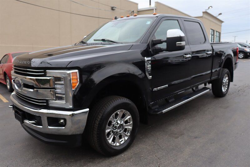 Used 2019 Ford F250 Lariat w/ Lariat Ultimate Package AWD/4WD image 3