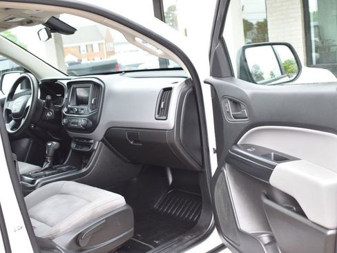 Used 2020 Chevrolet Colorado W/T RWD image 17