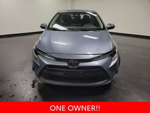 Used 2025 Toyota Corolla LE FWD image 3