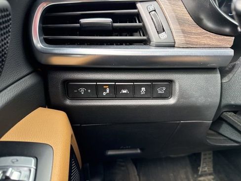 Used 2022 Kia Telluride SX w/ Towing Package image 17