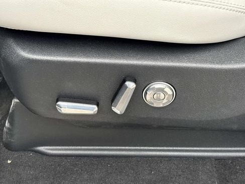 New 2026 Lincoln Navigator L Reserve w/ Jet Appearance Package AWD/4WD image 23