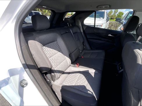 Used 2019 Chevrolet Equinox LT FWD image 26