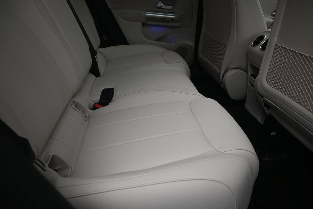 Used 2025 Mercedes-Benz GLA 250 image 21