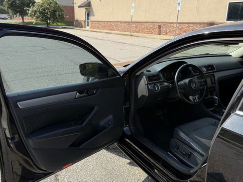 Used 2014 Volkswagen Passat 1.8T SE image 9