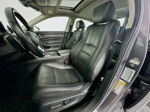Used 2019 Honda Accord Touring image 22