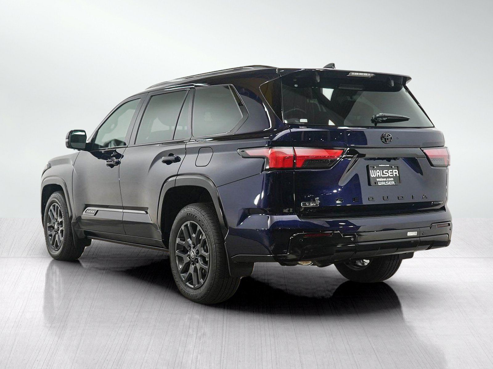 Used 2026 Toyota Sequoia Platinum AWD/4WD image 3