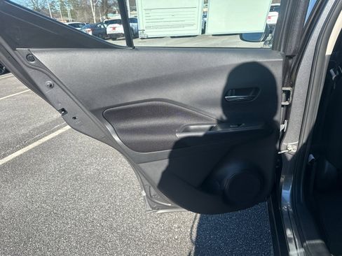 Used 2023 Nissan Kicks SV image 21