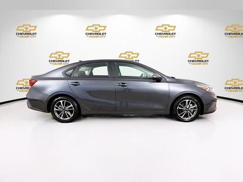 Used 2023 Kia Forte LXS FWD image 9