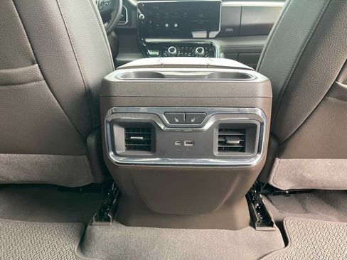Used 2025 GMC Sierra 1500 Denali w/ Denali Reserve Package AWD/4WD image 25