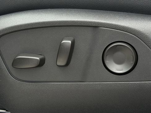 New 2026 Chevrolet Traverse RS image 23