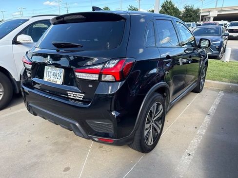 Used 2022 Mitsubishi Outlander Sport SE FWD image 3