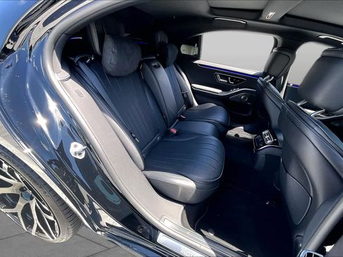 Used 2023 Mercedes-Benz S 500 4MATIC image 19