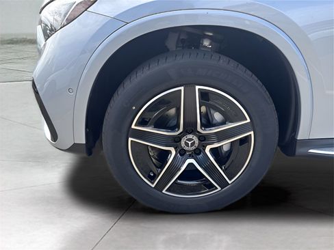 New 2026 Mercedes-Benz GLC 300 4MATIC image 10