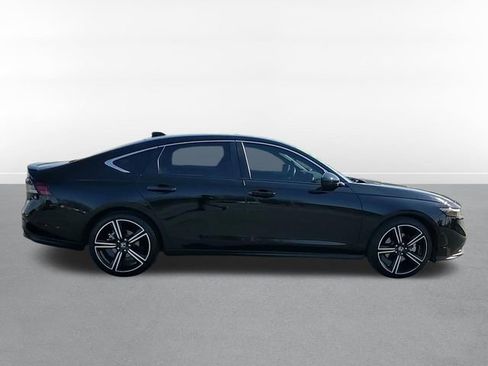 Used 2023 Honda Accord Sport image 4