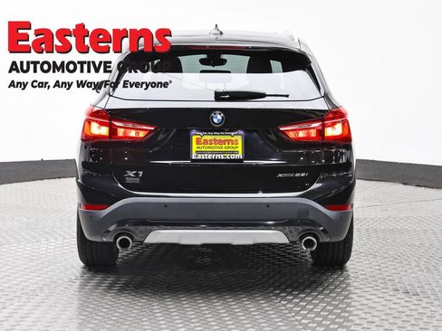 Used 2022 BMW X1 xDrive28i w/ Convenience Package AWD/4WD image 6