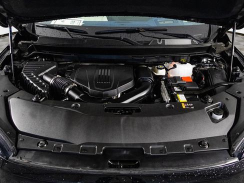 Used 2025 Buick Enclave Avenir w/ Super Cruise Package FWD image 46