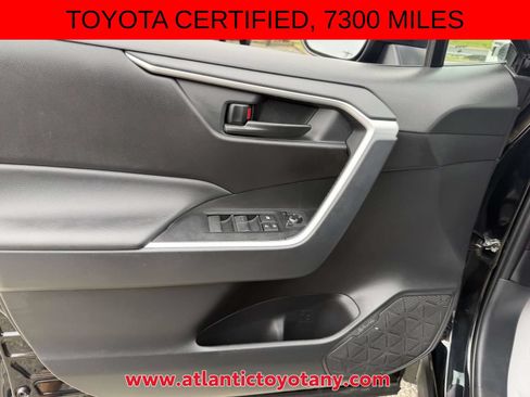 Certified 2025 Toyota RAV4 LE AWD/4WD image 23