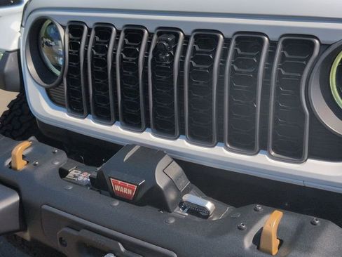 New 2025 Jeep Wrangler Unlimited Rubicon 392 image 24