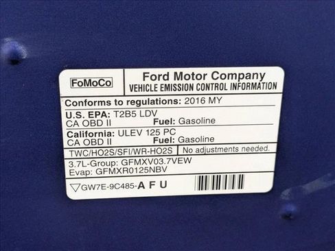 Used 2016 Ford Mustang Convertible w/ Equipment Group 051A RWD image 23