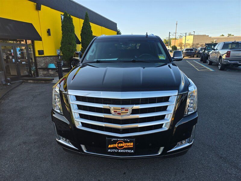 Used 2017 Cadillac Escalade Premium Luxury AWD/4WD image 26