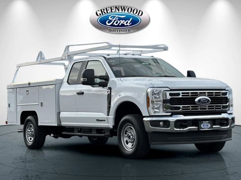 New 2026 Ford F350 XL w/ XL Chrome Package image 2