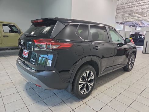 Used 2023 Nissan Rogue SV AWD/4WD image 12