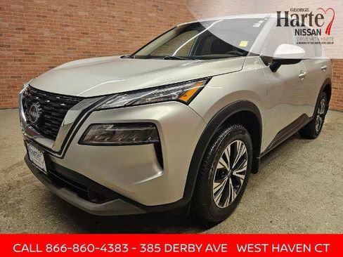 Certified 2023 Nissan Rogue SV image 3