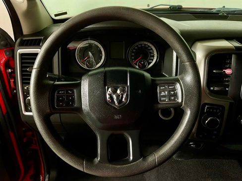 Used 2019 RAM 1500 Classic SLT AWD/4WD image 23