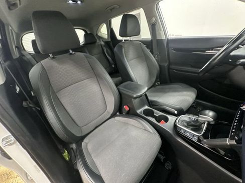 Used 2023 Kia Seltos S image 25