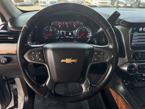 Used 2018 Chevrolet Suburban Premier RWD image 32