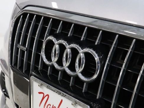 Used 2016 Audi Q5 3.0T Premium Plus w/ Technology Package AWD/4WD image 12