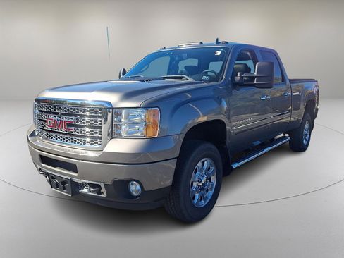 Used 2012 GMC Sierra 3500 Denali image 4