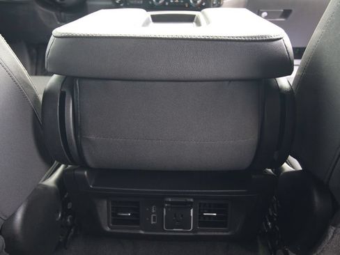 Used 2026 Chevrolet Silverado 1500 RST AWD/4WD image 38